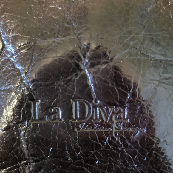 La Diva 100% Italian Leather - Picture 7 of 15